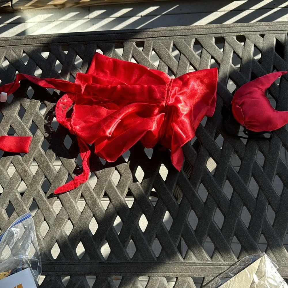 Small/medium DWF brand Devil Dog Costumes Halloween